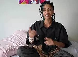 Singer Fucks Recording Assistant During Clip Shoot!