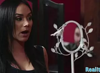 this milf totally into cuckolding her lover with bbc 😈