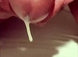 Me cumming and swallowing it all 😋
