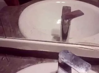 Young guy jerks off solo 😏