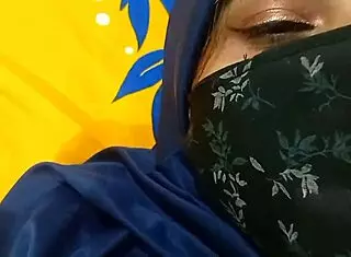 Indian Muslim Wife Has Hardcore Sex with Husband, Including Anal and Oral.