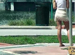 Enge Muschi blonde Teen Tucker Starr fühlt sich wild bei verstecktem öffentlichem Action