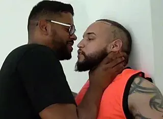 Macho de Verga Grande y Gruesa Preña a Scoty Brayan