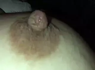 una bella cappella per una tettona con grandi tette naturali