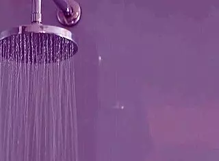 Teen Girl Fingers Wet Pussy Solo Naked