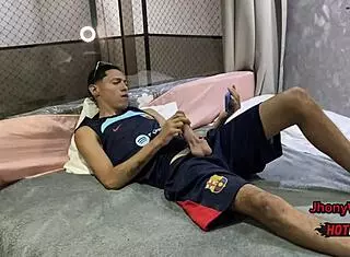 primo hetero stroking and blowing his cousin's big cock