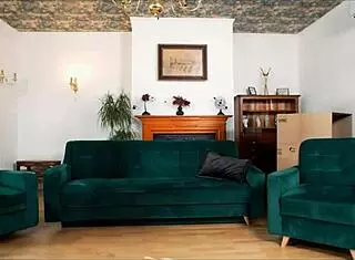 Damn, Mommy4k granny made me bang my gf’s stepmom while they watched! 😳