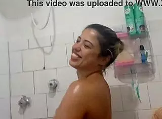 esfrando o pau na bucetinha molhada, sexy latina with big cock