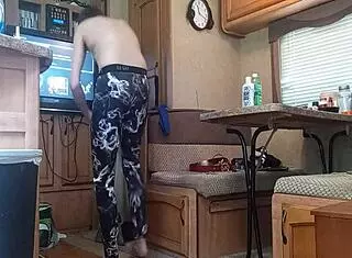 Friends camper alone?