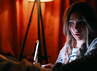 Hej, stedsøster bad mig tage hendes 18+ jomfruelighed på landet ferie! 😍