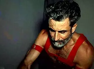 What a hot boy I massaged, his huge cock felt so good in my hands, wanna try him too?