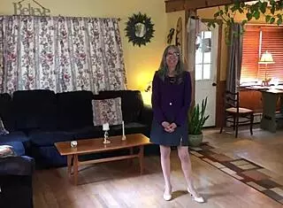 Damn! Sexy MILF in Nylons Bangs Young Neighbor Hard!