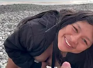 Met a sexy Peruvian on the beach, she refused creampie and gulped down my cum! 😈🏖️