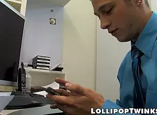 Two Naughty Twinks Have HARDCORE BUTT SESSION In The Office