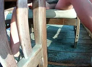 milf flashes no panties outdoors 😏