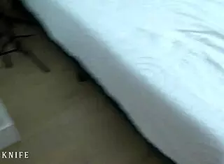 i'm helpin goth effy cutie remove her bikini, big ass tattooed legs roleplayin sex