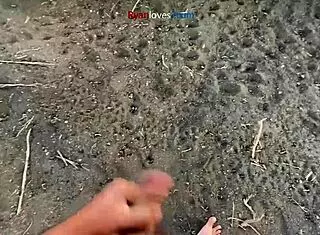 Solo Hentai Star Masturbates Under a City Bridge