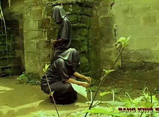 Mature Ebony Babe Fucks Big Cock in Local Bush