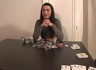 Georgia Jones licks Sinn Sage's hairy muff 😏