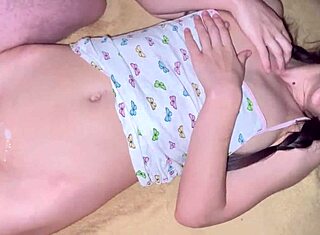 在硬丝袜动作中操我继妹紧致的粉嫩阴道