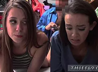 Cop Face Fucks Suspects in Taxi