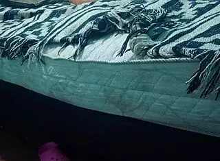 giving a relaxing massage to my curvy latina girl