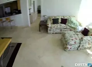 Fucking random vacation hottie Olivia O'Love in dirty flix scene