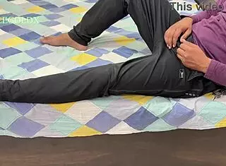 कोमल ने पहली बार इंडिया में वाइफ शेरिंग सूरी कर दिया है