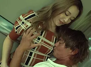 Reika Chan Loves Deep Foreplay and Nipple Licking Every Day