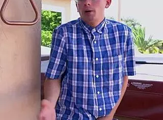 athletic mature babe rims and sucks outdoors