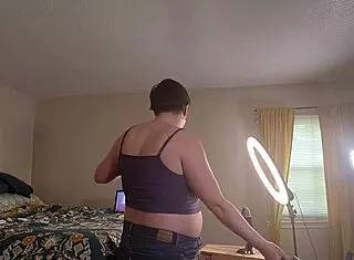 Clara Crisp Milf Bbws Giantess Video Bts