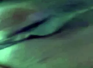 Filipino girl books hot sex service now!