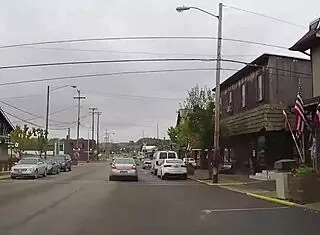 They All Love Her Down There - Housewife Pleasures