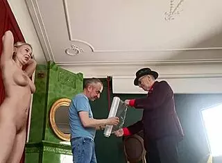 i love watching playboy model shoot behind the scenes outdoors