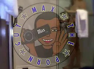 S3e15 Roxxxie Shows Off Her Big Tits And Ass