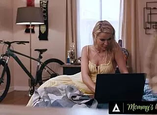 Desi College Boy Fucked By Teacher During Tuition Session