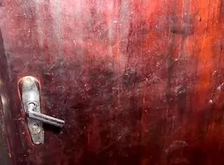 Is this whore's anal fingering without limits?