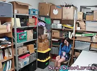 Caught teen 18+ rides mallcop in high definition