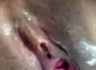 Cheating housewife uses dildo on video call 😏