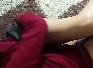 Colegiala Trades Exam Help for Steamy Bedroom Action with Classmate