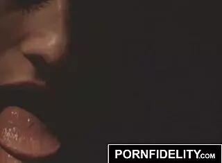 emo punk riley worships cock and gets cum covered 😈