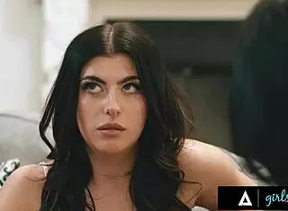 I sabotage my stepmom's house sale