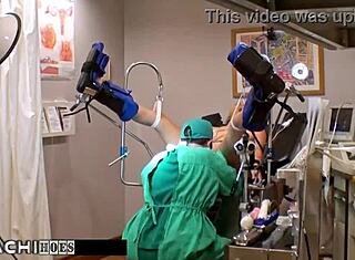 Человеческая морская свинка вынуждена кончать от Хитати под контролем доктора Тампы