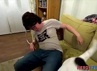 British Newbie Gets Eaten Out by Leeds Nerd