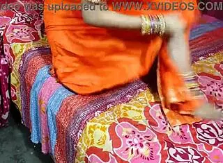 Cuki szári bhabhi durva análra adja magát masszázs után