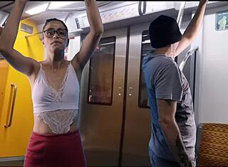 Mi Hermanastra Sacas Tado Mi Leche Con Mamada