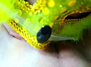 Nagy cicis tinilány Jasmine Wilde szabadon használja Donnie Rockot