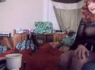 Redhead Tranny Swallows Vibrating Dildo!