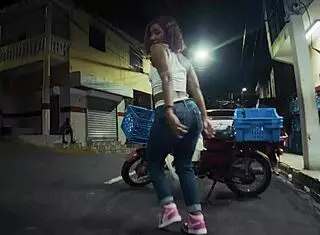 Mujer Madura Squirts Orgasm from Hardcore Cock Fucking