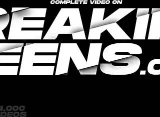 Petite latina gets roughly fucked 😍